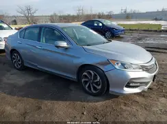 1HGCR2F71GA195017 2016 HONDA ACCORD