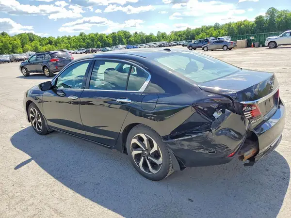1HGCR2F71HA000910 2017 HONDA ACCORD - Image 2