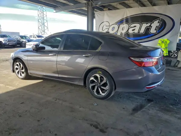 1HGCR2F71HA025984 2017 HONDA ACCORD - Image 2