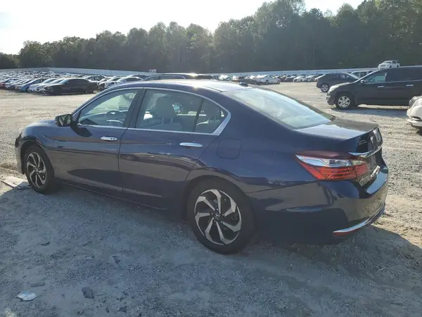1HGCR2F71HA042929 2017 HONDA ACCORD - Image 2