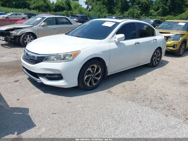 1HGCR2F71HA044681 2017 HONDA ACCORD - Image 2