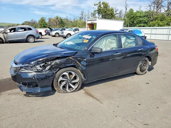1HGCR2F71HA067619 2017 HONDA ACCORD - Image 1