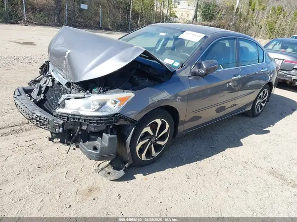 1HGCR2F71HA104605 2017 HONDA ACCORD - Image 2