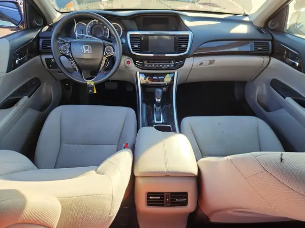 1HGCR2F71HA104992 2017 HONDA ACCORD - Image 8