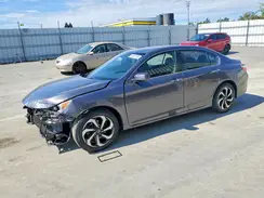 1HGCR2F71HA125390 2017 HONDA ACCORD