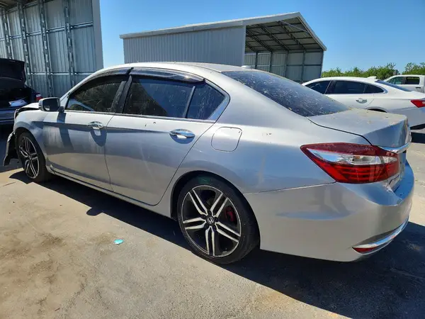1HGCR2F71HA132453 2017 HONDA ACCORD - Image 2