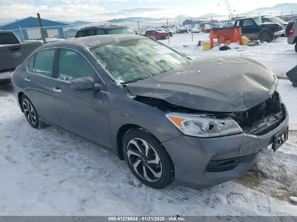 1HGCR2F71HA173519 2017 HONDA ACCORD - Image 1