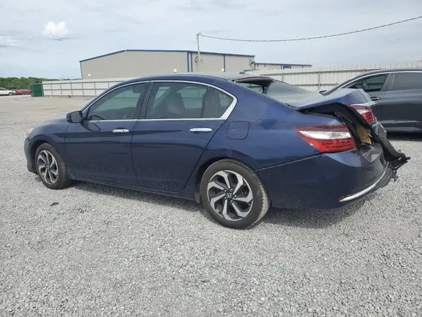 1HGCR2F71HA175769 2017 HONDA ACCORD - Image 2