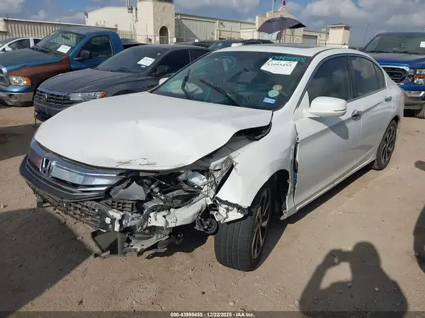 1HGCR2F71HA219656 2017 HONDA ACCORD - Image 2