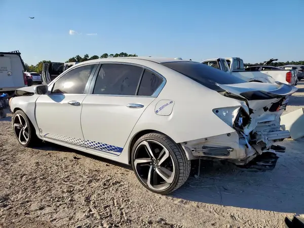 1HGCR2F71HA233718 2017 HONDA ACCORD - Image 2