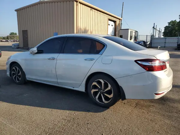1HGCR2F71HA264533 2017 HONDA ACCORD - Image 2