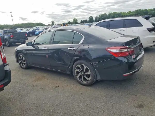 1HGCR2F71HA282529 2017 HONDA ACCORD - Image 2