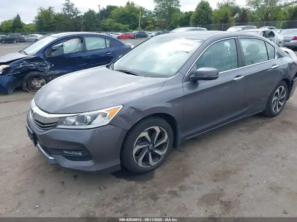 1HGCR2F71HA284345 2017 HONDA ACCORD - Image 2