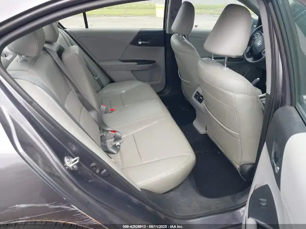 1HGCR2F71HA284345 2017 HONDA ACCORD - Image 8
