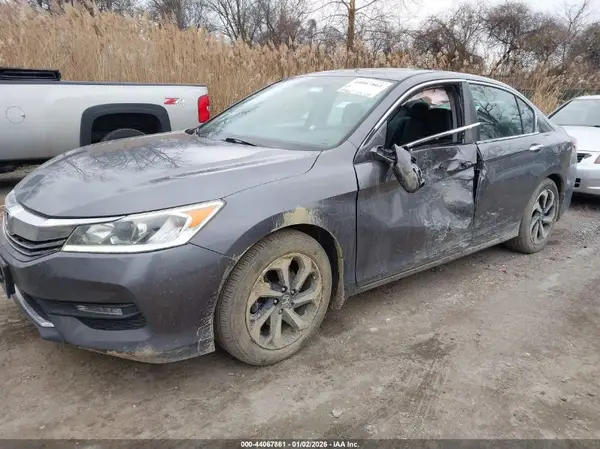 1HGCR2F71HA298259 2017 HONDA ACCORD - Image 2