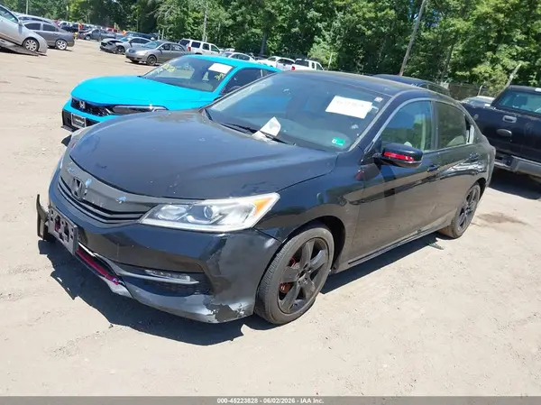1HGCR2F71HA300396 2017 HONDA ACCORD - Image 2