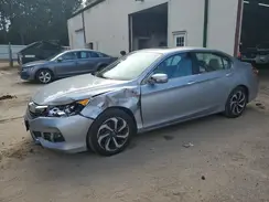 1HGCR2F71HA300818 2017 HONDA ACCORD