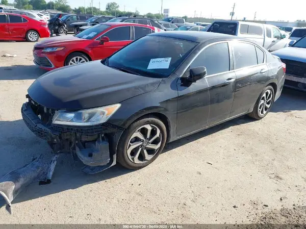 1HGCR2F71HA303038 2017 HONDA ACCORD - Image 2