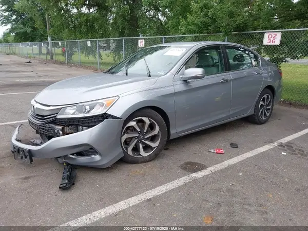 1HGCR2F72GA075906 2016 HONDA ACCORD - Image 2