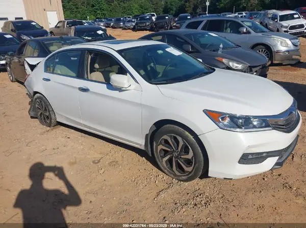 1HGCR2F72GA240398 2016 HONDA ACCORD - Image 1