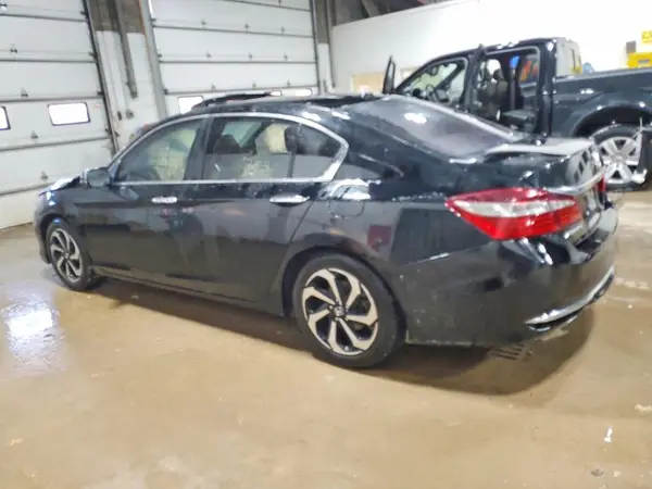 1HGCR2F72HA082050 2017 HONDA ACCORD - Image 2