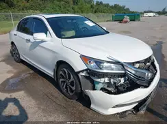 1HGCR2F72HA087183 2017 HONDA ACCORD