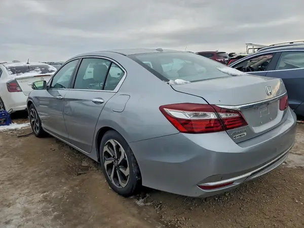 1HGCR2F72HA091945 2017 HONDA ACCORD - Image 2