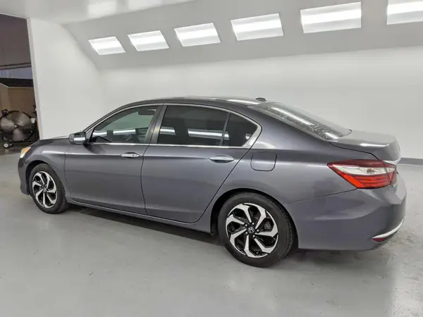 1HGCR2F72HA095249 2017 HONDA ACCORD - Image 2