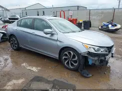 1HGCR2F72HA099611 2017 HONDA ACCORD
