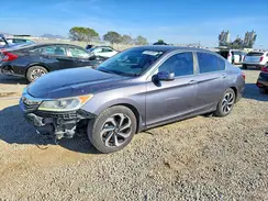 1HGCR2F72HA131537 2017 HONDA ACCORD