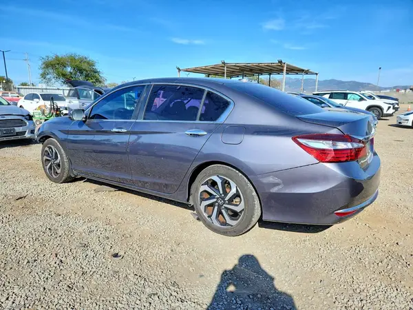 1HGCR2F72HA131537 2017 HONDA ACCORD - Image 2