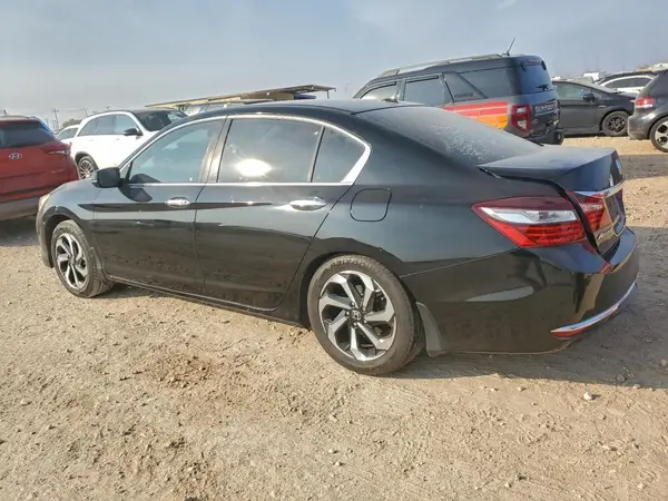 1HGCR2F72HA131926 2017 HONDA ACCORD - Image 2