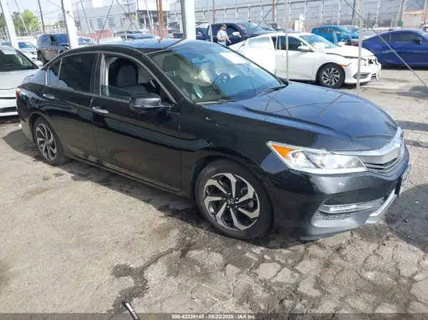 1HGCR2F72HA176509 2017 HONDA ACCORD - Image 1