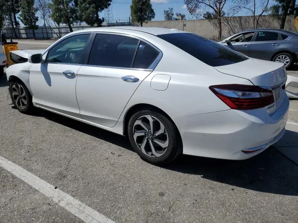 1HGCR2F72HA177742 2017 HONDA ACCORD - Image 2