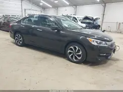1HGCR2F72HA182052 2017 HONDA ACCORD
