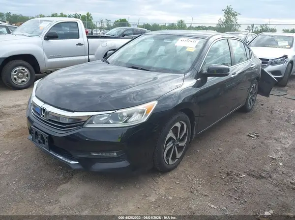 1HGCR2F72HA261026 2017 HONDA ACCORD - Image 2