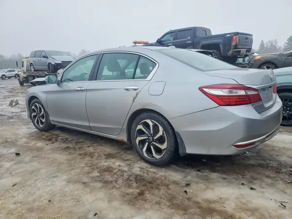 1HGCR2F72HA269045 2017 HONDA ACCORD - Image 2