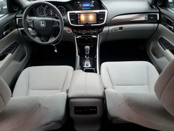 1HGCR2F72HA283897 2017 HONDA ACCORD - Image 8