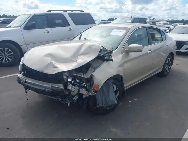 1HGCR2F72HA294396 2017 HONDA ACCORD - Image 2