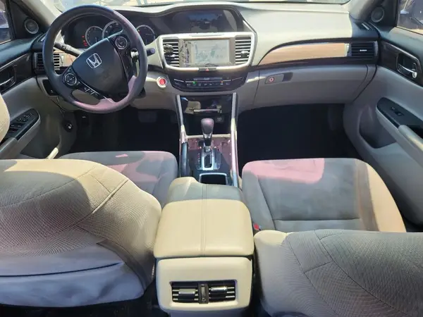 1HGCR2F72HA296634 2017 HONDA ACCORD - Image 8
