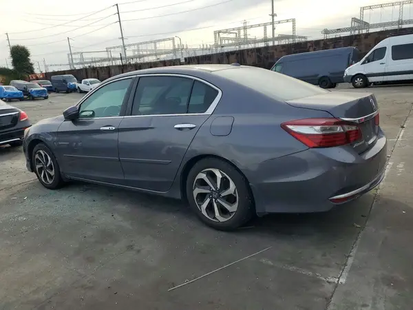 1HGCR2F73GA030375 2016 HONDA ACCORD - Image 2