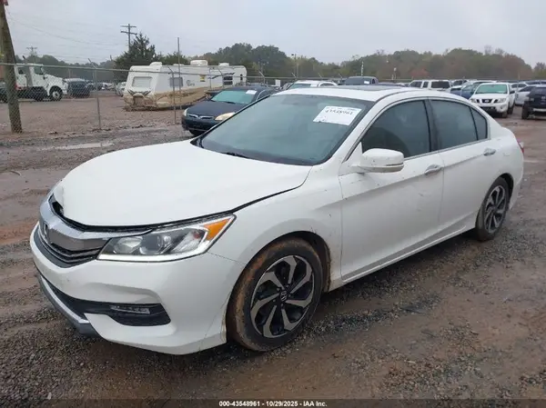 1HGCR2F73GA033888 2016 HONDA ACCORD - Image 2