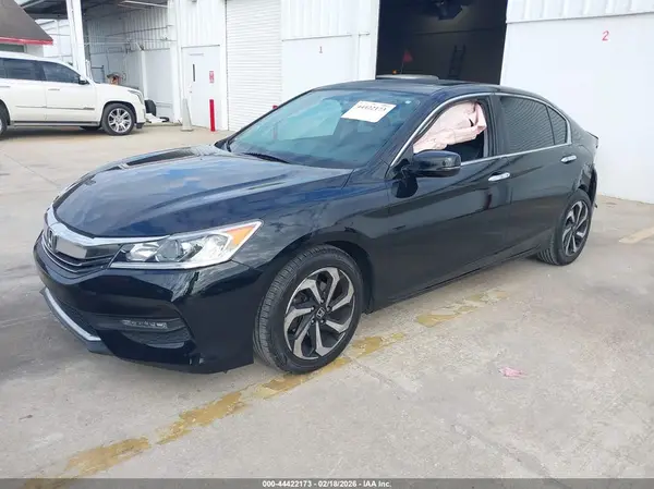 1HGCR2F73GA046463 2016 HONDA ACCORD - Image 2