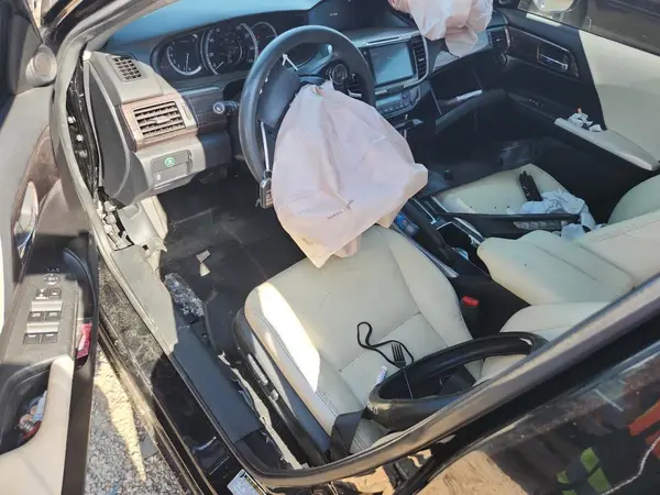 1HGCR2F73GA082007 2016 HONDA ACCORD - Image 8