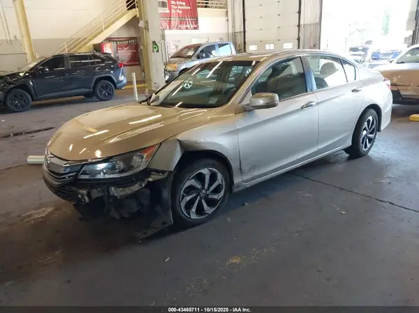1HGCR2F73GA239986 2016 HONDA ACCORD - Image 2