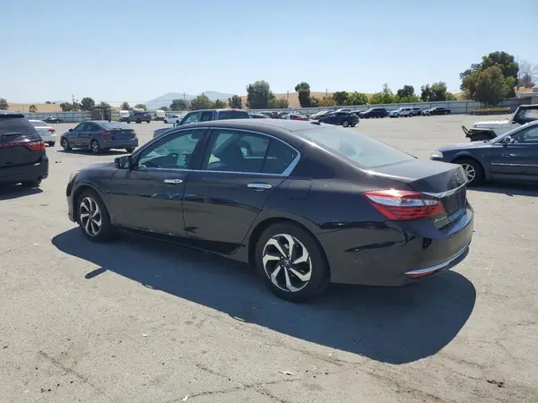1HGCR2F73HA060705 2017 HONDA ACCORD - Image 2