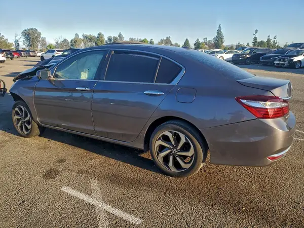 1HGCR2F73HA105044 2017 HONDA ACCORD - Image 2
