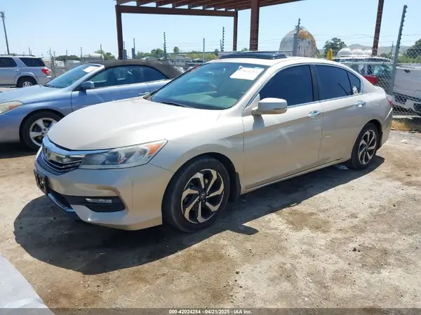 1HGCR2F73HA120885 2017 HONDA ACCORD - Image 2