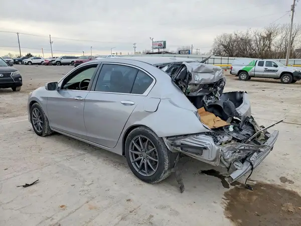 1HGCR2F73HA157306 2017 HONDA ACCORD - Image 2