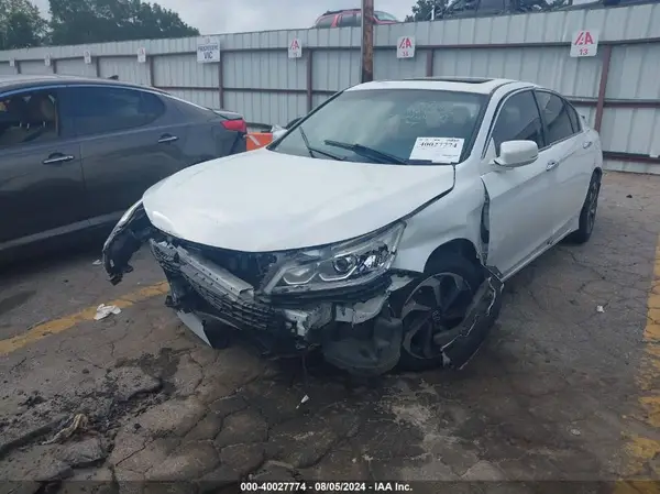 1HGCR2F73HA166975 2017 HONDA ACCORD - Image 2